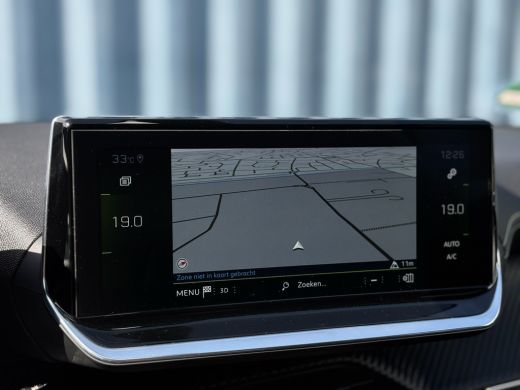 Peugeot 208 GT Pack Camera Achter | Zwart dak | Spoiler | Alcanta Stoelen | Stoelverwarming | Apple Carplay |... ActivLease financial lease