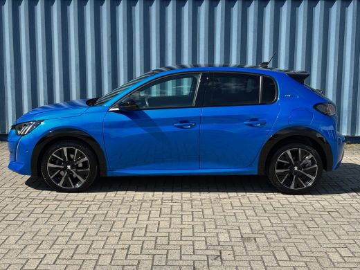 Peugeot 208 GT Pack Camera Achter | Zwart dak | Spoiler | Alcanta Stoelen | Stoelverwarming | Apple Carplay |... ActivLease financial lease