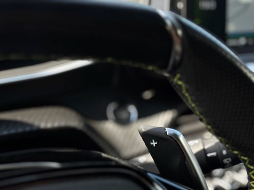 Peugeot 208 GT Pack Camera Achter | Zwart dak | Spoiler | Alcanta Stoelen | Stoelverwarming | Apple Carplay |... ActivLease financial lease