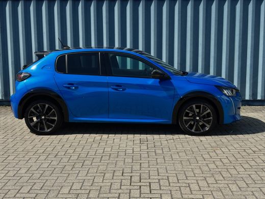 Peugeot 208 GT Pack Camera Achter | Zwart dak | Spoiler | Alcanta Stoelen | Stoelverwarming | Apple Carplay |... ActivLease financial lease
