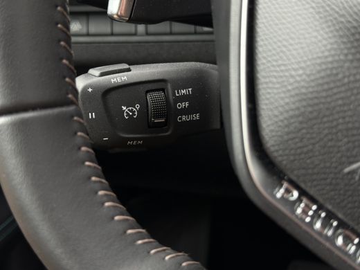 Peugeot 5008 Allure Pack Business | 18" lichtmetalen velgen 'Detroit' | Camera achter | Climate Control met li... ActivLease financial lease