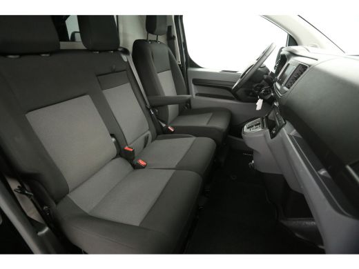 Peugeot e-Expert 75 kWh L3H1 | Elektrisch | EMISSIEVRIJE ZONE | 360 Camera Airco Cruise Carplay 3 Persoons PDC ActivLease financial lease