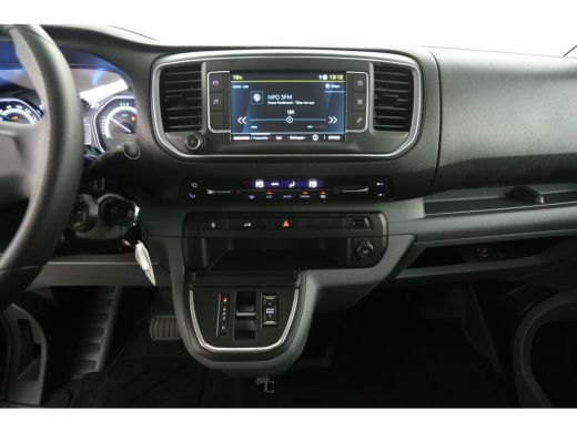 Peugeot e-Expert 75 kWh L3H1 | Elektrisch | EMISSIEVRIJE ZONE | 360 Camera Airco Cruise Carplay 3 Persoons PDC ActivLease financial lease