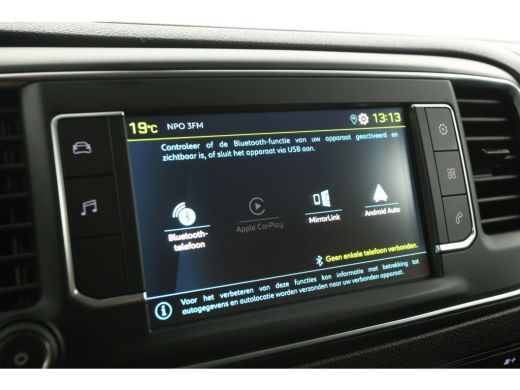 Peugeot e-Expert 75 kWh L3H1 | Elektrisch | EMISSIEVRIJE ZONE | 360 Camera Airco Cruise Carplay 3 Persoons PDC ActivLease financial lease