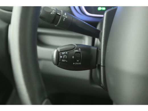 Peugeot e-Expert 75 kWh L3H1 | Elektrisch | EMISSIEVRIJE ZONE | 360 Camera Airco Cruise Carplay 3 Persoons PDC ActivLease financial lease