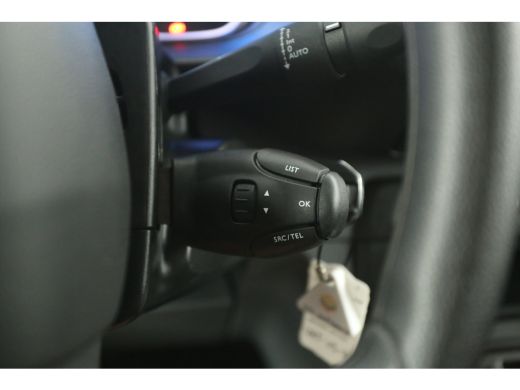 Peugeot e-Expert 75 kWh L3H1 | Elektrisch | EMISSIEVRIJE ZONE | 360 Camera Airco Cruise Carplay 3 Persoons PDC ActivLease financial lease