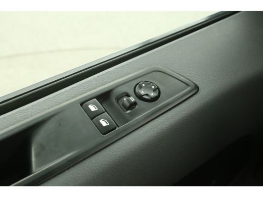 Peugeot Expert 1.5 BlueHDI L2H1 Airco Cruise Parkeersensoren Elektrpakket Trekhaak ActivLease financial lease