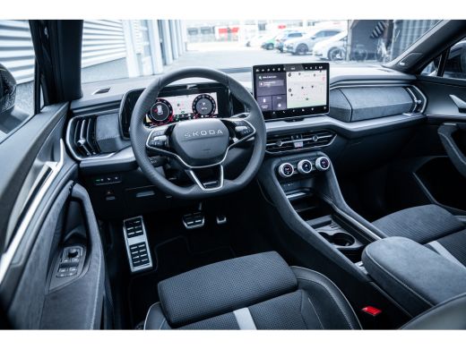 Skoda Kodiaq 1.5 TSI PHEV Sportline Business | Elektrisch glazen panorama-dak | Lichtmetalen velgen 20" | Trek... ActivLease financial lease