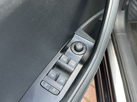 Skoda Superb Combi 1.4 TSI iV Business Edition Plus | Leder | pano dak ActivLease financial lease