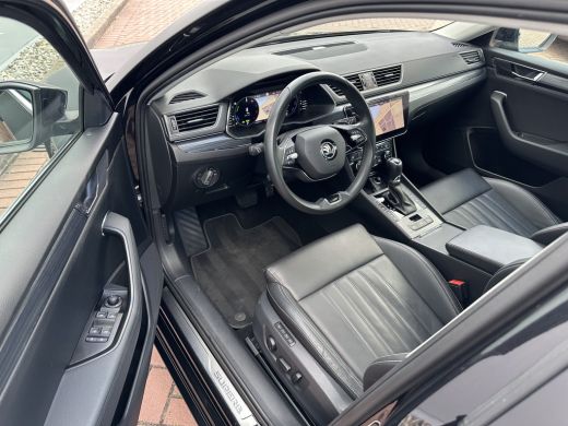 Skoda Superb Combi 1.4 TSI iV Business Edition Plus | Leder | pano dak ActivLease financial lease