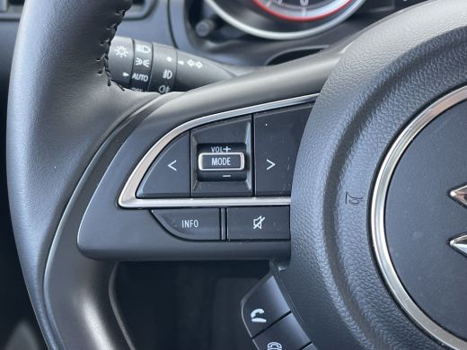 Suzuki Swift 1.2 Select Smart Hybrid | CarPlay | ACC | Camera | DAB+ | LED ActivLease financial lease