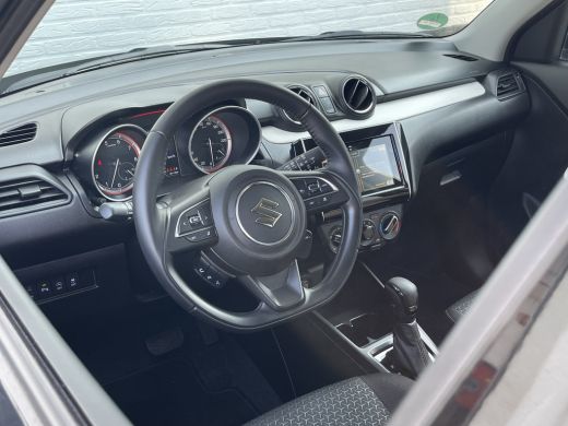 Suzuki Swift 1.2 Select Smart Hybrid | CarPlay | ACC | Camera | DAB+ | LED ActivLease financial lease