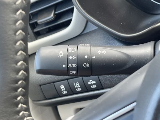 Suzuki Swift 1.2 Select Smart Hybrid | Navi | Camera | ACC | LED | Keyless | CarPlay ActivLease financial lease