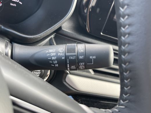 Suzuki Swift 1.2 Select Smart Hybrid | Navi | Camera | ACC | LED | Keyless | CarPlay ActivLease financial lease