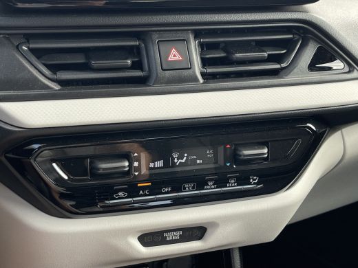 Suzuki Swift 1.2 Select Smart Hybrid | Navi | Camera | ACC | LED | Keyless | CarPlay ActivLease financial lease