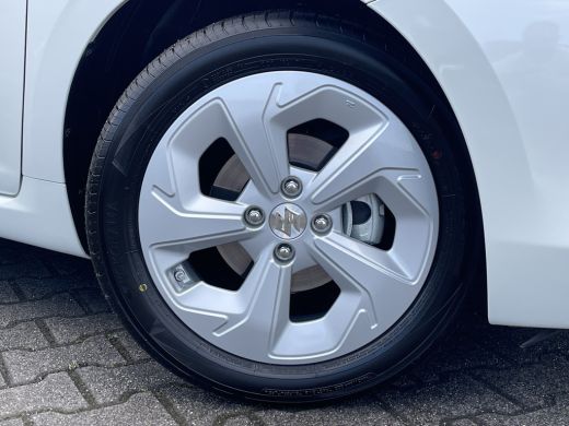 Suzuki Swift 1.2 Select Smart Hybrid | Navi | Camera | ACC | LED | Keyless | CarPlay ActivLease financial lease