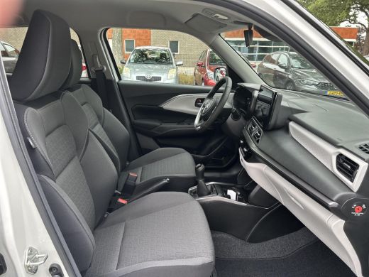 Suzuki Swift 1.2 Style Smart Hybrid ActivLease financial lease