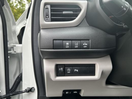 Suzuki Swift 1.2 Style Smart Hybrid ActivLease financial lease