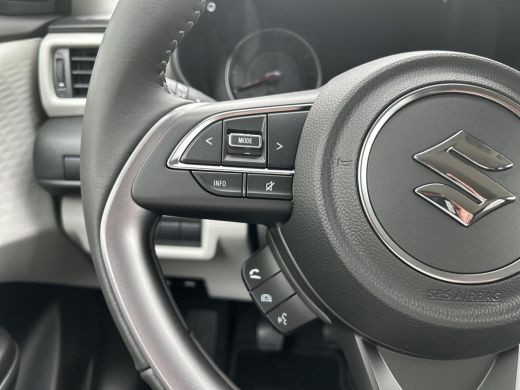 Suzuki Swift 1.2 Style Smart Hybrid ActivLease financial lease