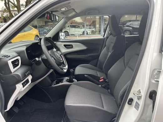 Suzuki Swift 1.2 Style Smart Hybrid ActivLease financial lease