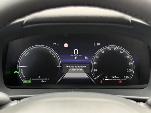 Toyota C-HR 2.0 Hybrid 200 Dynamic Bi-Tone | Navi XL | ACC | Camera | Keyless | LED | 18 inch ActivLease financial lease