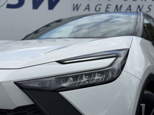 Toyota C-HR 2.0 Hybrid 200 Dynamic Bi-Tone | Navi XL | ACC | Camera | Keyless | LED | 18 inch ActivLease financial lease
