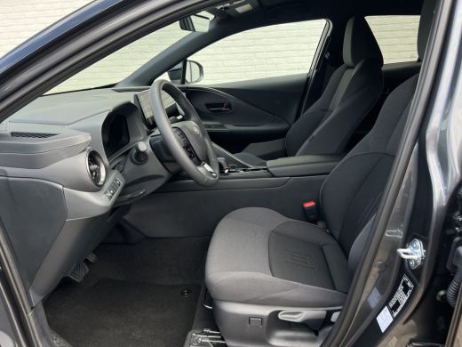 Toyota C-HR 2.0 Hybrid 200 Dynamic Plus | Navi XL | Winter Pack | Camera | ACC ActivLease financial lease