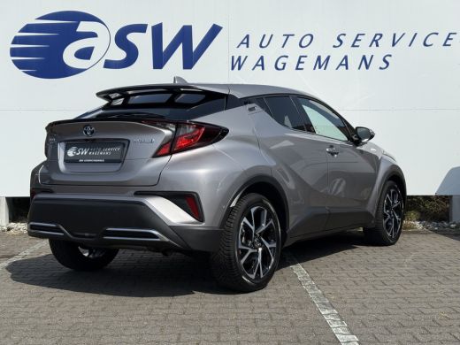 Toyota C-HR 2.0 Hybrid Team D | CarPlay | Camera | ACC | Dodehoek | Keyless | 18 inch ActivLease financial lease