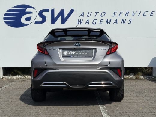 Toyota C-HR 2.0 Hybrid Team D | CarPlay | Camera | ACC | Dodehoek | Keyless | 18 inch ActivLease financial lease