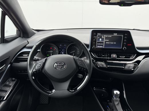 Toyota C-HR 2.0 Hybrid Team D | CarPlay | Camera | ACC | LED | DAB+ | Keyless | 18 inch ActivLease financial lease