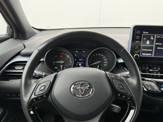 Toyota C-HR 2.0 Hybrid Team D | CarPlay | Camera | ACC | LED | DAB+ | Keyless | 18 inch ActivLease financial lease