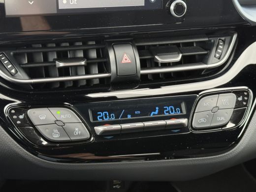 Toyota C-HR 2.0 Hybrid Dynamic | CarPlay | Camera | ACC | LED | DAB+ | Keyless | 18 inch ActivLease financial lease