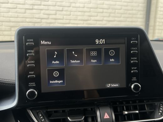 Toyota C-HR 2.0 Hybrid Team D | CarPlay | Camera | ACC | LED | DAB+ | Keyless | 18 inch ActivLease financial lease