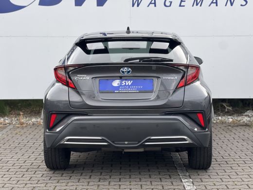 Toyota C-HR 2.0 Hybrid Team D | CarPlay | Camera | ACC | LED | DAB+ | Keyless | 18 inch ActivLease financial lease
