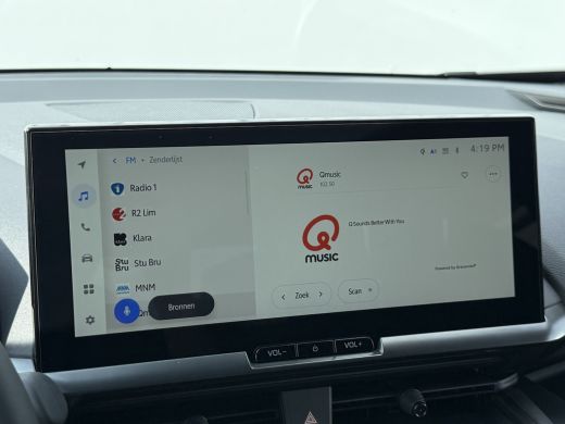 Toyota C-HR 2.0 Plug-in Hybrid 220 Dynamic | ACC | Camera | Navi XL | Keyless | Winter-Pakket | 18 inch ActivLease financial lease