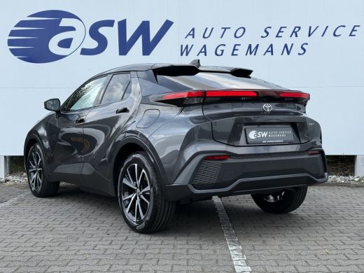 Toyota C-HR 2.0 Plug-in Hybrid 220 Dynamic | ACC | Camera | Navi XL | Keyless | Winter-Pakket | 18 inch ActivLease financial lease