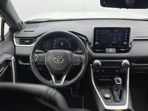 Toyota RAV4 2.5 Hybrid AWD Executive Bi-Tone | Trekhaak | JBL Audio | Camera | Dodehoek ActivLease financial lease