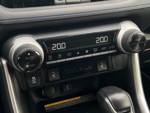 Toyota RAV4 2.5 Hybrid AWD Executive Bi-Tone | Trekhaak | JBL Audio | Camera | Dodehoek ActivLease financial lease