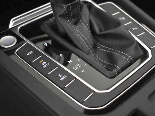 Volkswagen Arteon 1.4 TSI eHybrid R-Line Business 218pk l Full Options! l Nappa Leder l Panoramadak l Elektr. Stoel... ActivLease financial lease