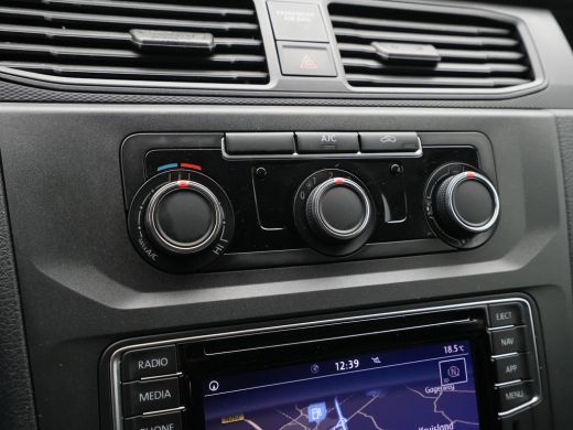 Volkswagen Caddy 2.0 TDI 102pk L2H1 BMT Maxi Trendline Navigatie Parkeersensors ActivLease financial lease