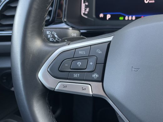 Volkswagen T-Roc 1.5 TSI Style | Pano | CarPlay | ACC | IQ Light | DAB+ | 18 inch ActivLease financial lease