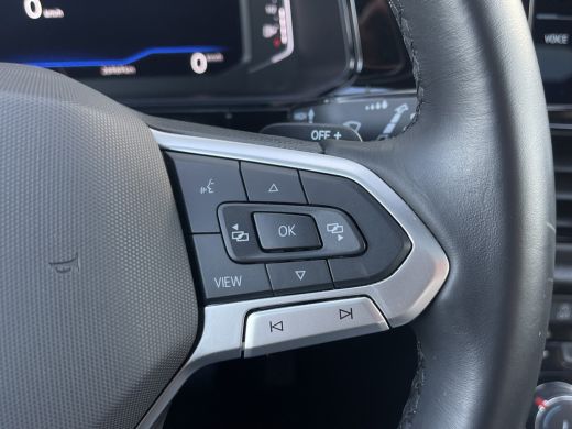 Volkswagen T-Roc 1.5 TSI Style | Pano | CarPlay | ACC | IQ Light | DAB+ | 18 inch ActivLease financial lease