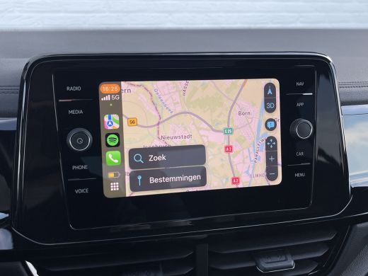 Volkswagen T-Roc 1.5 TSI Style | Pano | CarPlay | ACC | IQ Light | DAB+ | 18 inch ActivLease financial lease