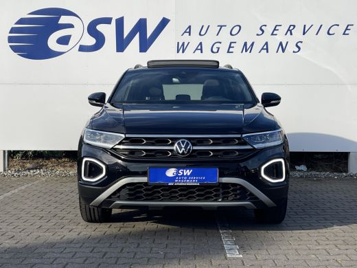 Volkswagen T-Roc 1.5 TSI Style | Pano | CarPlay | ACC | IQ Light | DAB+ | 18 inch ActivLease financial lease