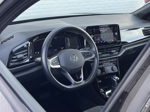 Volkswagen T-Roc 1.5 TSI Style | Pano | CarPlay | ACC | IQ Light | DAB+ | 18 inch ActivLease financial lease