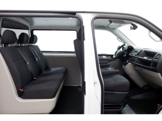 Volkswagen Transporter T6 2.0 TDI 150pk DSG-Automaat Lang D.C. Airco/Cruise Control 08-2019 ActivLease financial lease