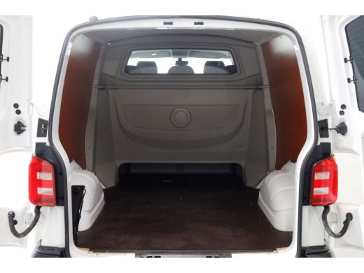 Volkswagen Transporter T6 2.0 TDI 150pk DSG-Automaat Lang D.C. Airco/Cruise Control 08-2019 ActivLease financial lease