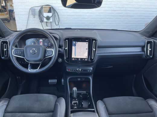 Volvo  XC40 1.5 T4 Recharge R-Design | Navi | Trekhaak | CarPlay | Camera | LED | DAB | 19 inch ActivLease financial lease