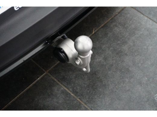 Volvo  XC40 1.5 T4 Recharge R-Design | Trekhaak | 360 Camera | Memory | Harman/Kardon ActivLease financial lease