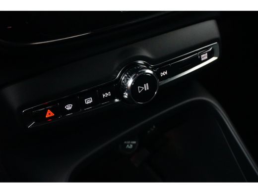 Volvo  XC40 1.5 T4 Recharge R-Design | Trekhaak | 360 Camera | Memory | Harman/Kardon ActivLease financial lease